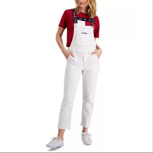 New Tommy Jeans Cropped Fray Logo Strap Overalls